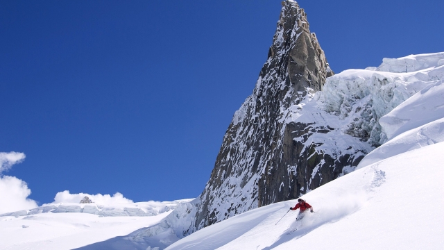 请温柔对待《你的玩具》——惊悚解谜向游戏及玩模测评